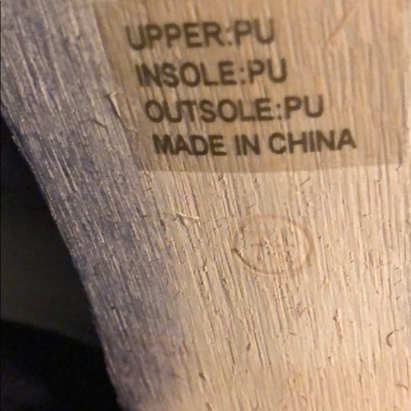 Women’s Ankle Boots . These shoes were barely worn - Picture 4 of 4